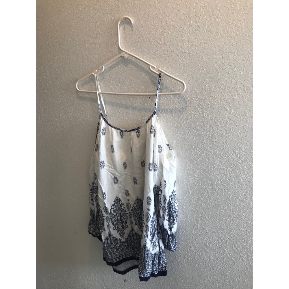 Tilly’s robin k off the shoulder top